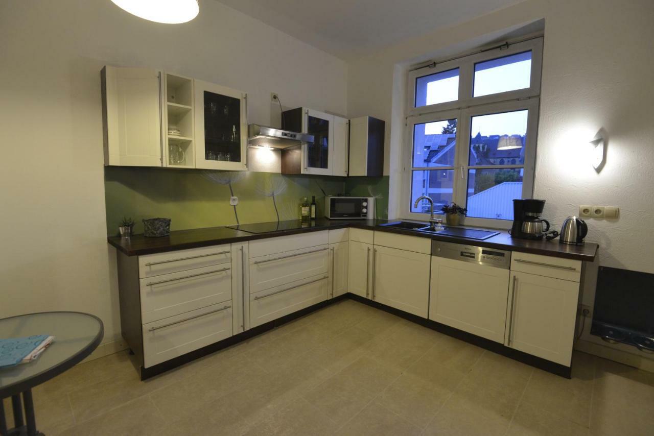 Kaiserliche Hofpost, Mit Whirlpool Und 2 Terrassen Schleiden Luaran gambar